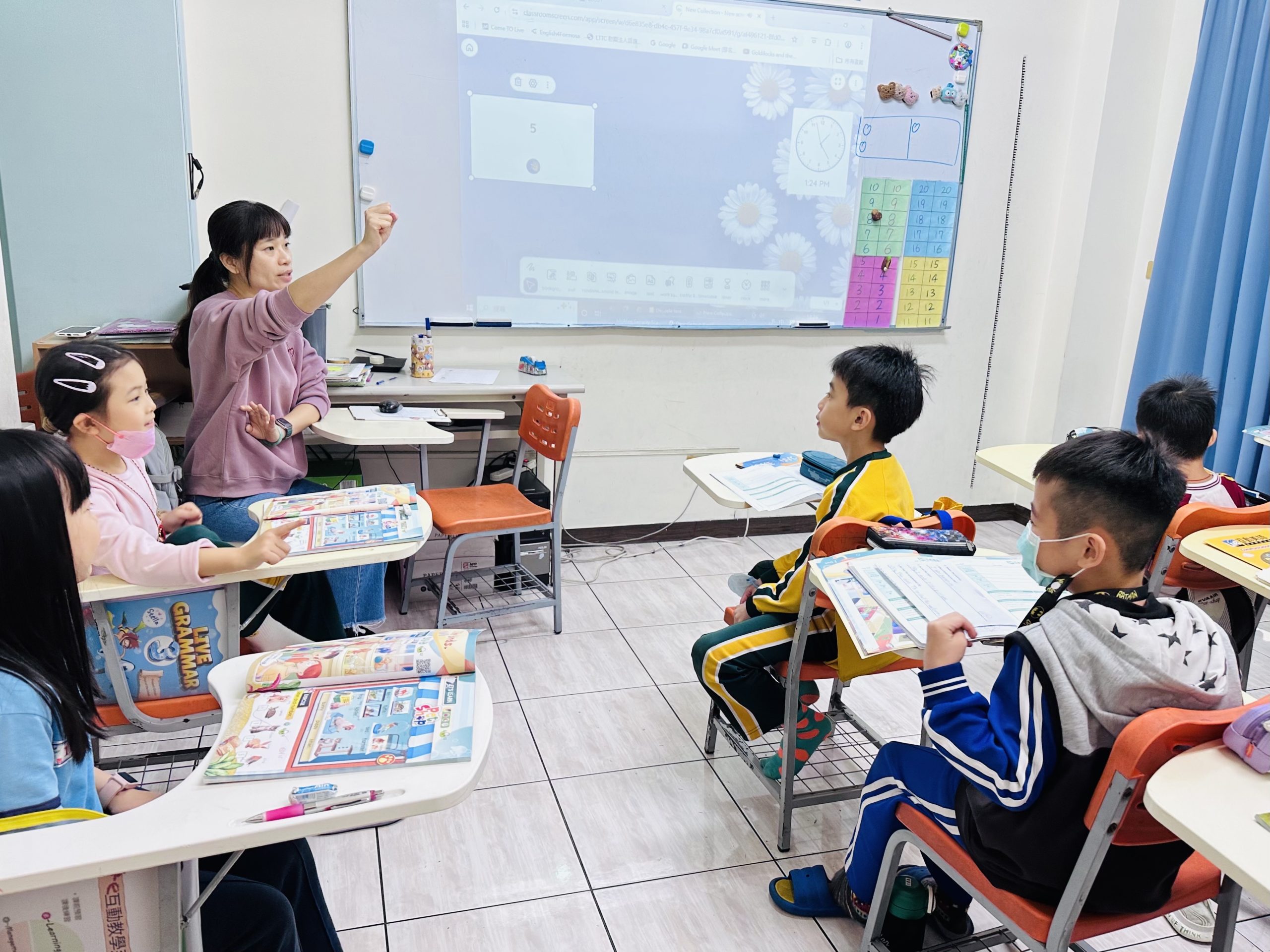 霧峰國小美語補習班課堂互動教學